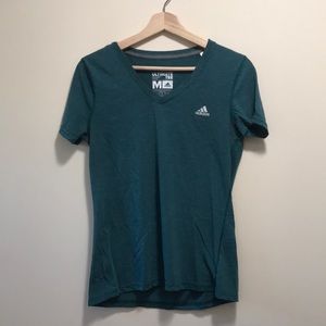 ⚡️Adidas v-neck t-shirt women’s M forest green⚡️